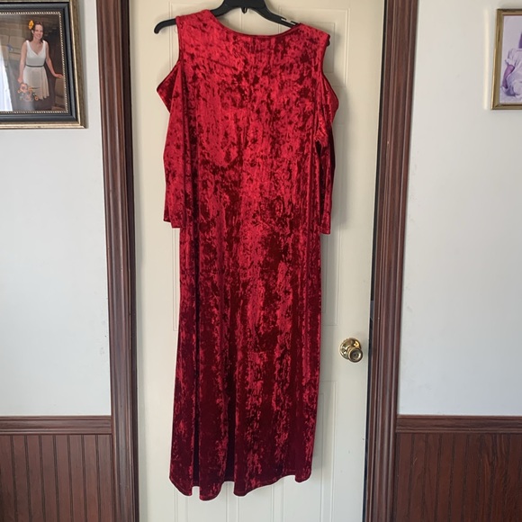 Perfect Christmas Dress - Picture 2 of 2